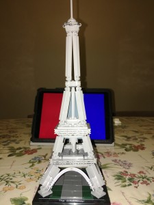 Lego-The-Eiffel-Tower2